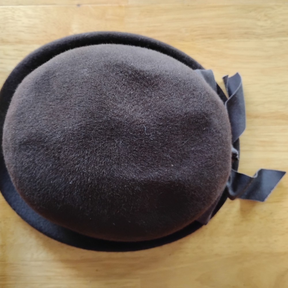 Classic Brown Felt Bowler Hat for Women
